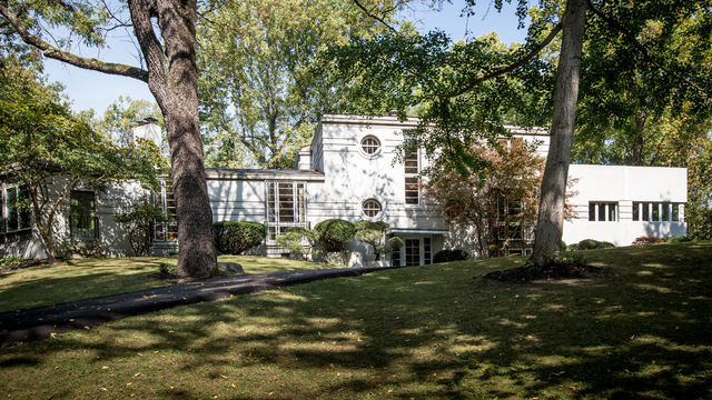 HOME TOUR: $675,000 Northeast side Art Deco design is one of just a ... HOME TOUR: $675,000 Northeast side Art Deco design is one of just a ...